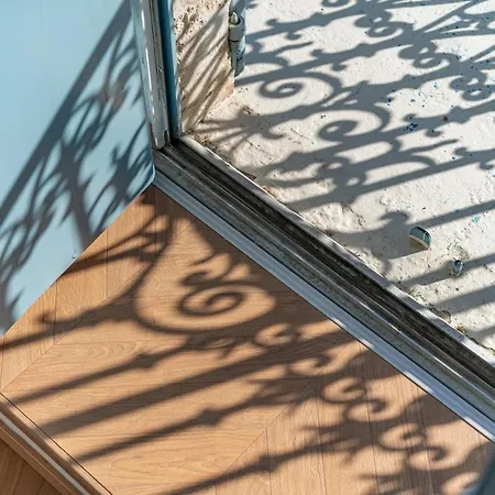 Beau Balcon Des Arenes Appartement *