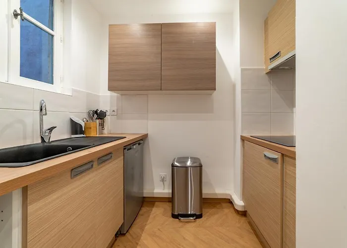 Appartement Beau Balcon Des Arenes